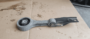 Łapa poduszka silnika skrzyni Seat Ibiza 6J 1.6 TDI 6Q0199851AP 4