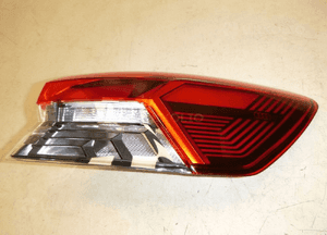 Audi Q4 e-tron lampa prawy tył tylna nowa 2