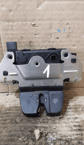 Zamek klapy tył opel astra h zafira b nr 495058724 1