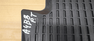 Dywaniki wycieraczki wykładziny tył tylne gumowe Audi A4 B8 8K0061511 8