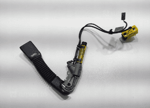 Napinacz pasa bezpieczeństwa prawy przód bmw Z4 E85 7078042 2002-2006 2