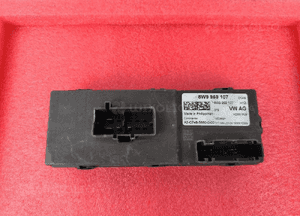 Audi A4 B9 Kombi Moduł Sterownik klapy bagażnika 8W9959107 2