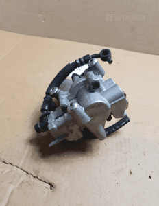 Honda VFR 800 V TEC (2002 - 2011) Pompa ABS 7