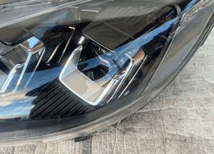 Ford kuga MK3 full led lewy 19- 2