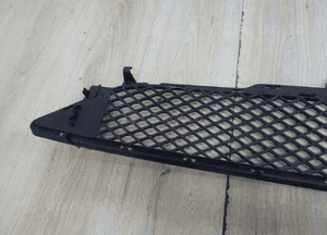 Atrapa kratka zderzaka przód mercedes b klasa W246 A2468851122 6