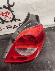LAMPA PRAWY TYŁ RENAULT CLIO 3 III HB 06-09 1