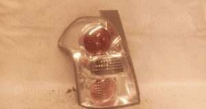 Lampa tylna lewa tył lewo toyota corolla verso ii 1