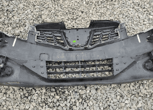 Zderzak przód przedni grill kompletny spryskiwacze qashqai i J10 2010-2013 12