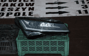 skoda super B FL lampa xenon WYSYŁKA 2