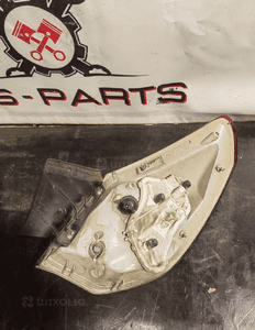 Lampa lewy tył lewa tylna opel astra j 09-15 hb 4