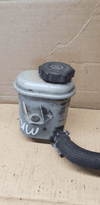 Zbiorniczek płynu wspomagania Ford Mondeo MK3 XS71-3R700-AF 2