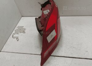 Lampa w błotnik lewy tył tylna lewa vw passat kombi B7 10-14 2