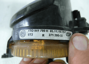 HALOGEN VW TOURAN CADDY CITIGO przeciwmgłowy 1T0941700H PRZEDNI PRAWY 3