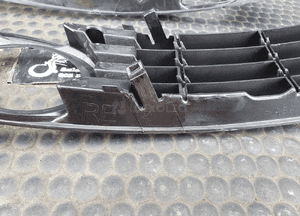 Kratka Halogen Srodkowa Zderzaka Ramka Chrom Maskownica AUDI A4 B6 33