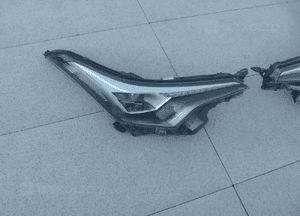 Toyota c-hr lampa full led prawa lewa ładna 3
