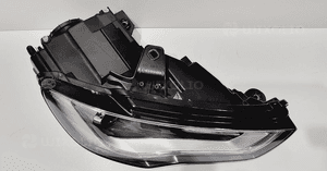 Reflektor prawy xenon audi A3 8V0 europa 2