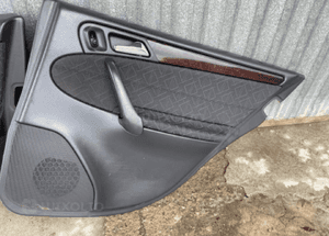 MERCEDES C 203 tapicerka boczek drzwi elegance drewno 1