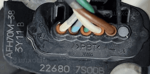 Przepływomierz nissan juke i F15 1.6 benzyna AFH70M-38 226807S00B 2010-2014 3