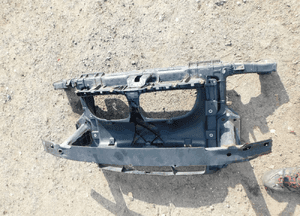 BMW E87 pas przedni nr B0402 WYSYŁKA 2