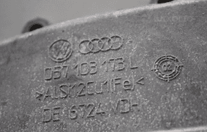 Pokrywa osłona rozrządu Audi A8 D3 4.0 TDI 5