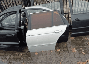drzwi lewe tył bmw e 39 kombi