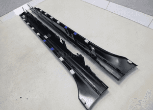 Bmw seria 2 F44 m pakiet listwa progowa próg 11