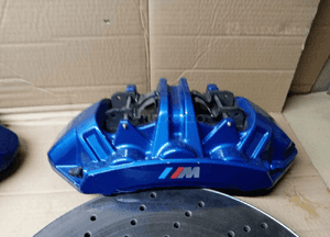 Tarcze hamulcowe przód przednie zaciski komplet BMW M5 G30 F90 4.4 5