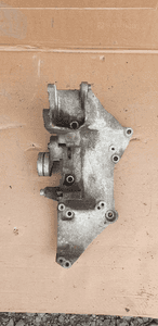 Łapa mocowanie alternatora Renault Espace IV 1.9 DCI 8200183234 1