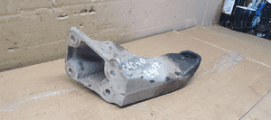 Łapa wspornik silnika BMW 3 E90 3.0D 6760320 3