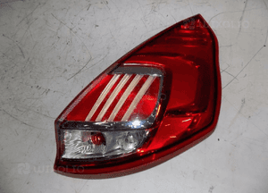Ford fiesta MK7 lift lampa prawa tył led europa 2