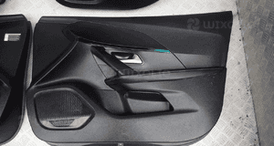 BOCZKI  DRZWI  PEUGEOT 2008 KOMPLET 3