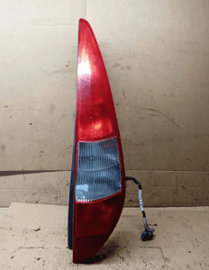 Lampa prawy tył tylna prawa Ford Mondeo MK3 Kombi 1S71-13404-C 1