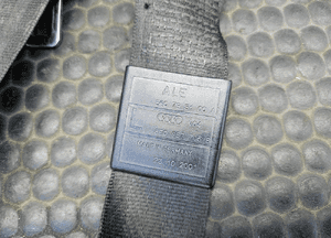 Pas Pasy Bezpieczenstwa Zapinka Przod Przednie Lewy Prawy Czarne Soul Audi A4 B6 B7 6