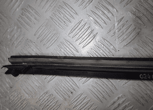 Listwa szyby czołowej opel vectra b 024423574 2