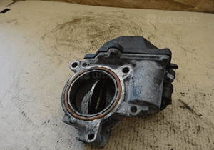 Przepustnica vw audi S4 A4 S5 touareg 057120063D 2