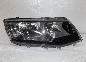 Lampa prawa przednia skoda octavia 3 iii 5E0 2012-2016 1