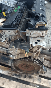 Peugeot 307 407 807  Citroen C4 C5 C8 1.8 16V silnik 6FZ EW6/7 4