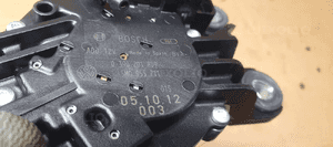 Silniczek wycieraczki tył tylnej VW Golf V Plus 5M0955711 6