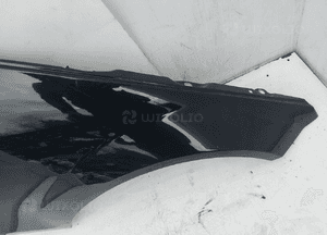 Błotnik prawy przód mercedes W204 lift 5