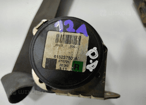 Pas bezpieczeństwa prawy przód przedni pasażera defender 615237500A 2007-14 4