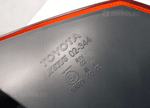 TOYOTA AURIS LAMPA LEWY TYŁ W KLAPĘ LEWA TYLNA hatchback 14