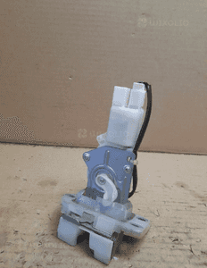 B6765 Zamek klapy Suzuki Swift MK6 4