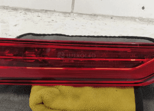 Volvo XC60 ii lampa lewy tył tylna w klapę oryginał 5