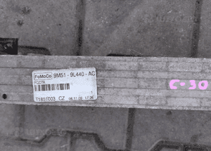 Volvo V50 S40 C30 1.6 2.0 D intercooler chlodnica powietrza 4