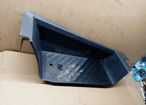 Osłona stopnia stopień drzwi lewy Mercedes Sprinter A9016862228 A9016861528 3