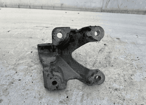 Jaguar XE X760 łapa wspornik mocowanie silnika prawa GX73-6037-FA 3