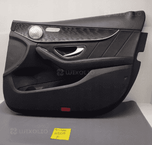 Mercedes W205 boczek drzwi prawy pród 5