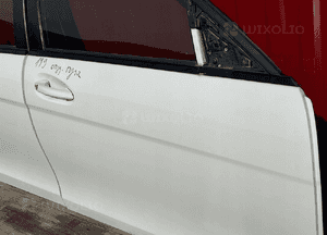 Mercedes W204 lift drzwi 149 prawy przód oryginał ładne 6