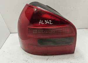 LAMPA LEWA TYŁ TYLNA AUDI A3 8L 96-99 1