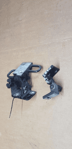 Zawias zawiasy drzwi prawy tył para Seat Leon II 1P0833412 1